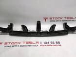 1Кронштейн накладки панели дворников правой резиновой Tesla model X 1063007-00-C - photo 5