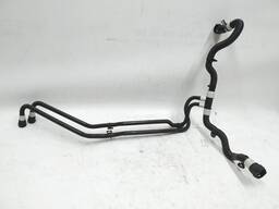 1Патрубок системы охлаждения теплообменник (Chiller)-батарея (RWD) Tesla model 3 1077579-0