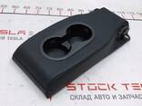 1Подлокотник сидений 2-го ряда PUR BLACK в сборе Tesla model 3 1088862-91-H - photo 1