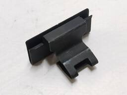 2Клипса крепления уплотнителя внутреннего стекла двери Tesla model S, model S REST 1005783