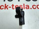 Датчик удара фронтальный Tesla model X 1037588-00-A - фото 3