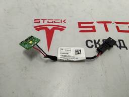 Элемент электропроводки подсветки двери передней левой Tesla model X 1053053-00-E