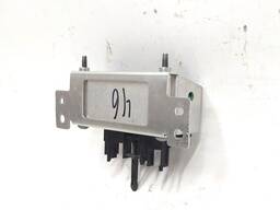 Фиксатор низковольтного разъёма высоковольтной батареи в сборе с кронштейном Tesla model X