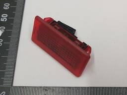 Фонарь подсветки дверей красный Tesla model X S REST 1007152-90-E