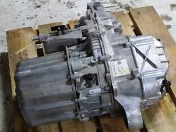 Кронштейн крепления блока управления стеклопод. и зеркалами двери перед. прав. Tesla model