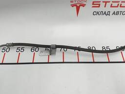 Шланг тормозной передний левый Tesla model 3 1044721-00-D