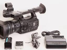 Sony PXW-Z200 4K 1 CMOS Sensor XDCAM Camcorder