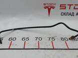 Трубка блока клапанов пневмоподвески (малая) Tesla model S 1007844-00-B - фото 1